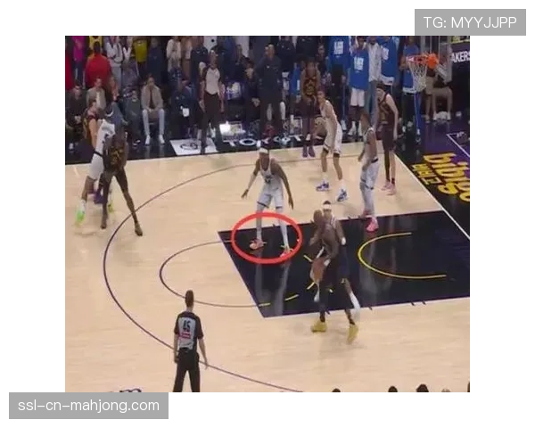 明日焦点战裁判名单公布，斯科特·福斯特将执裁湖人vs勇士